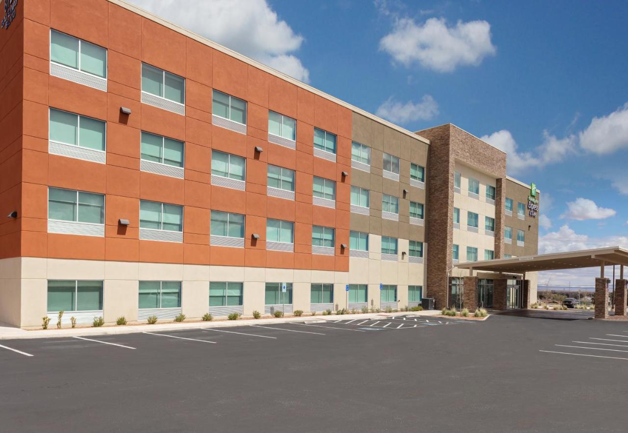 Holiday Inn Express & Suites - El Paso North, An Ihg Hotel Exterior photo